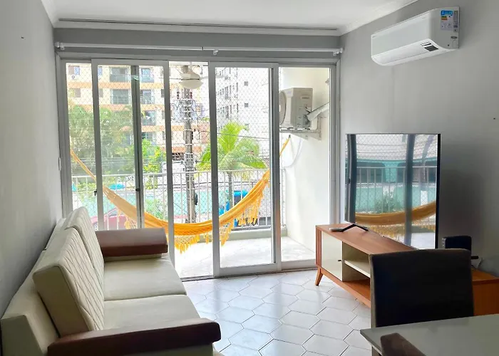 Ap mobiliado na Astúrias - Guarujá Apartamento